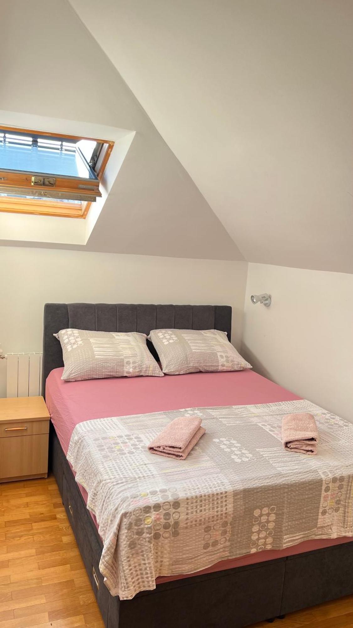 Apartments Neven 오미스 외부 사진