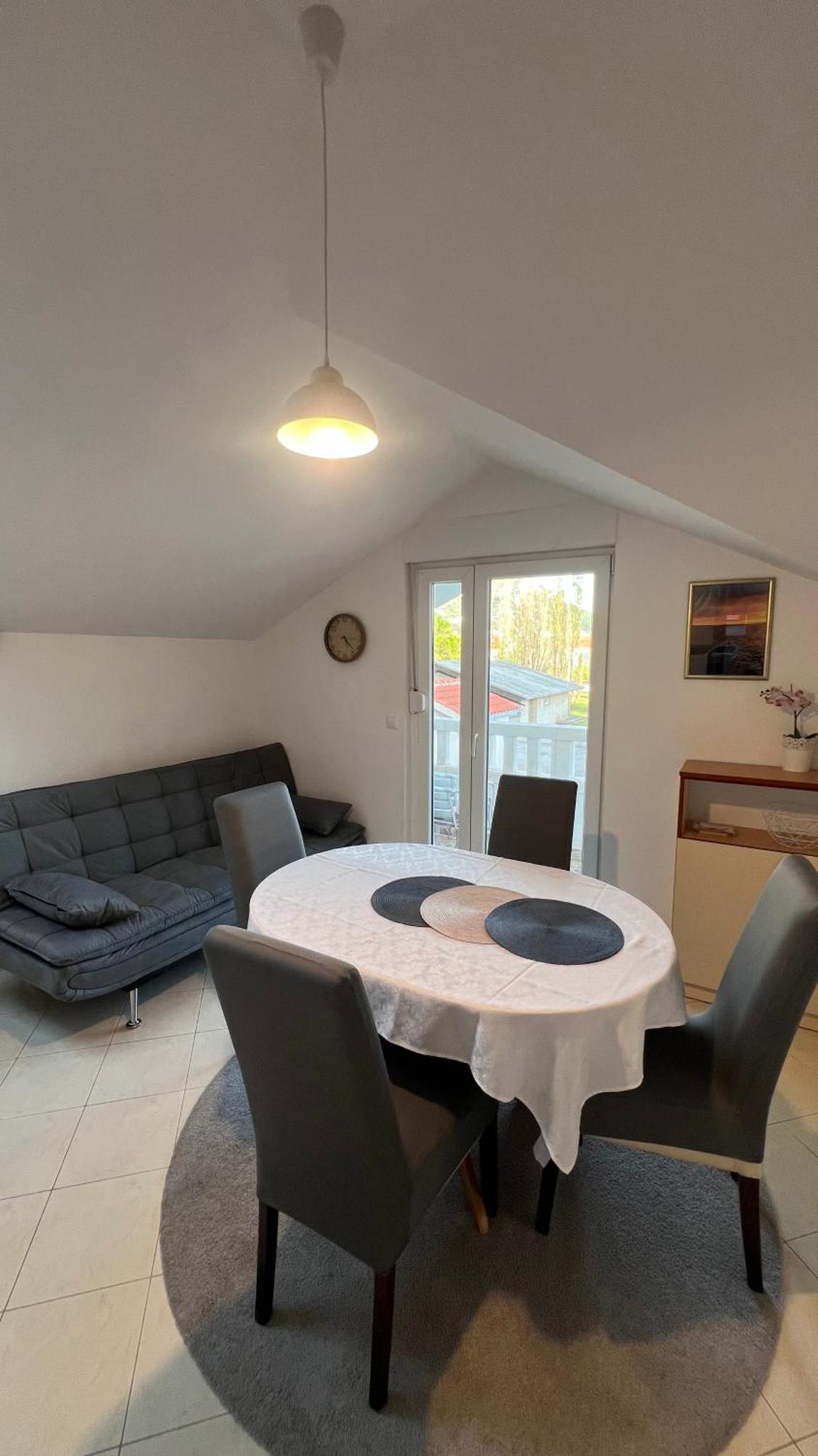 Apartments Neven 오미스 외부 사진